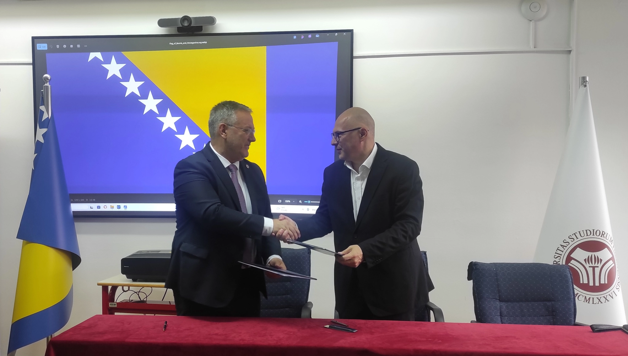 Svečano potpisani ugovori Ministarstva obrazovanja i nauke TK i Univerziteta u Tuzli: Podržani naučni projekti doc. dr. Emina Grbića i prof. dr. Melise Lelić s Medicinskog fakulteta